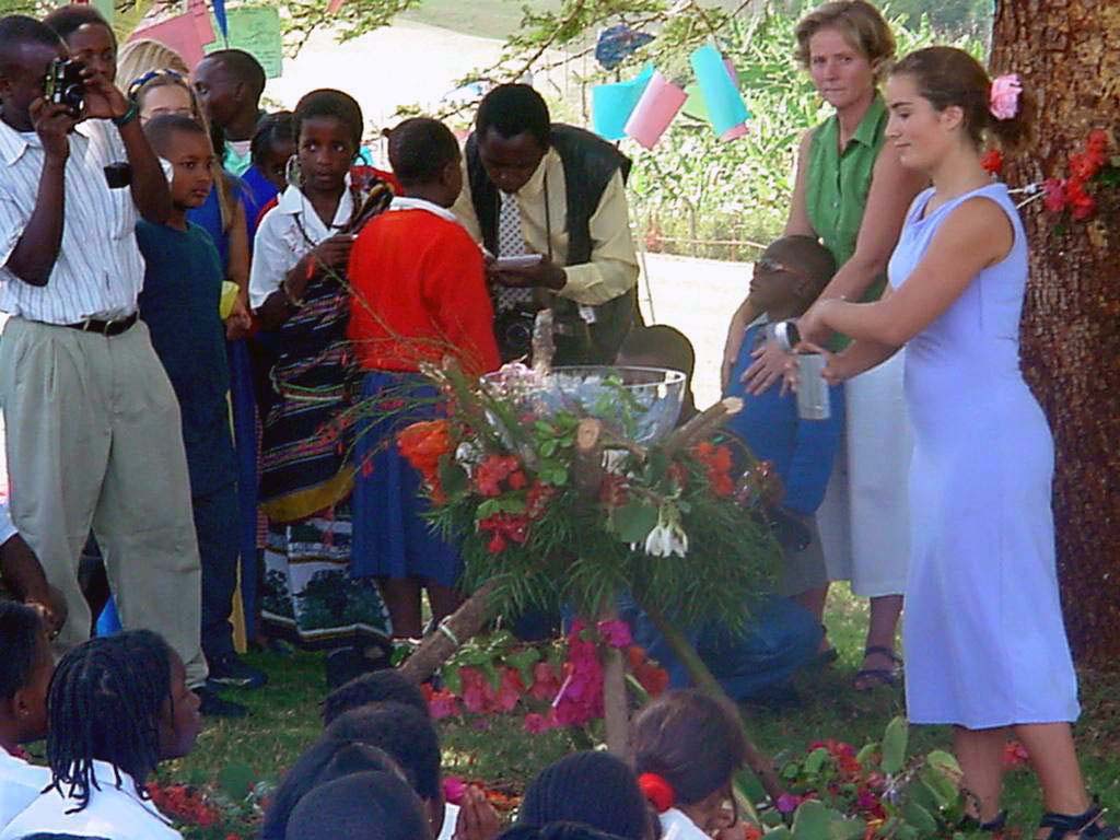 Afrika 2001 09 UN WaterCeremony Water4 1024x768