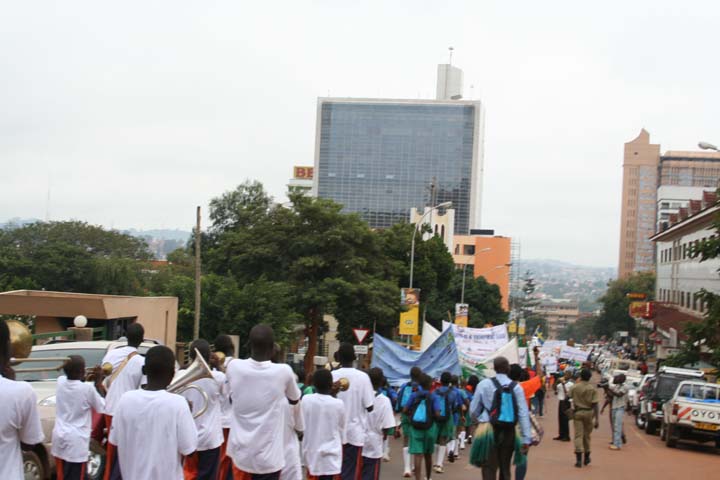 VMKampala2008 Parade03 720x480