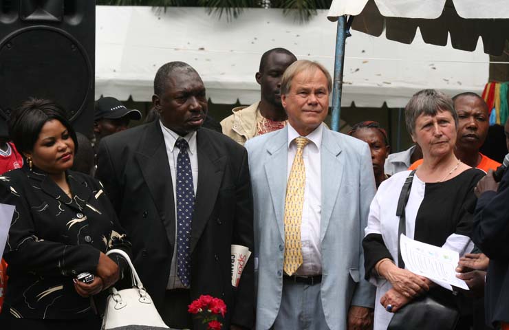 VMKampala2008 Treeplanting12 740x480